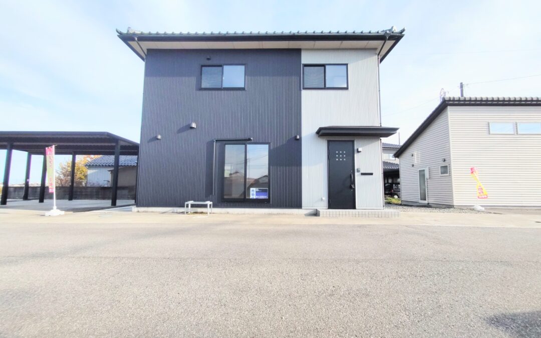 高岡市二上町 　中古一戸建て