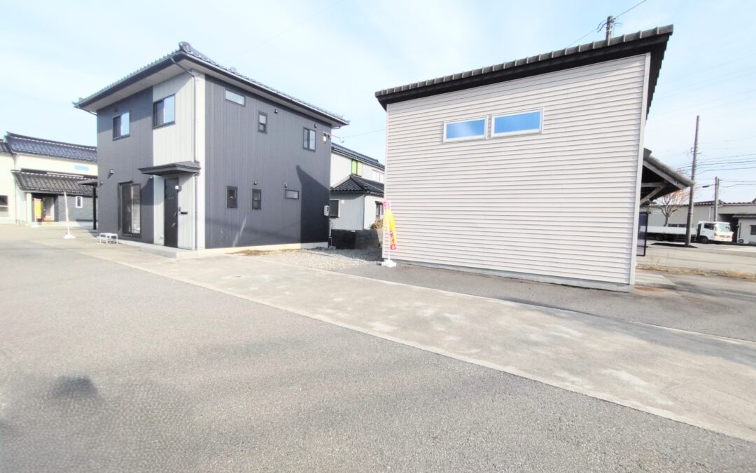 高岡市二上町 店舗つき　中古一戸建て