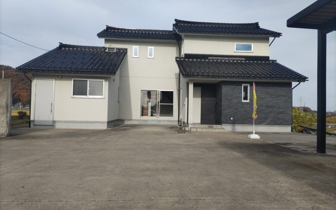 高岡市二上町　中古一戸建て