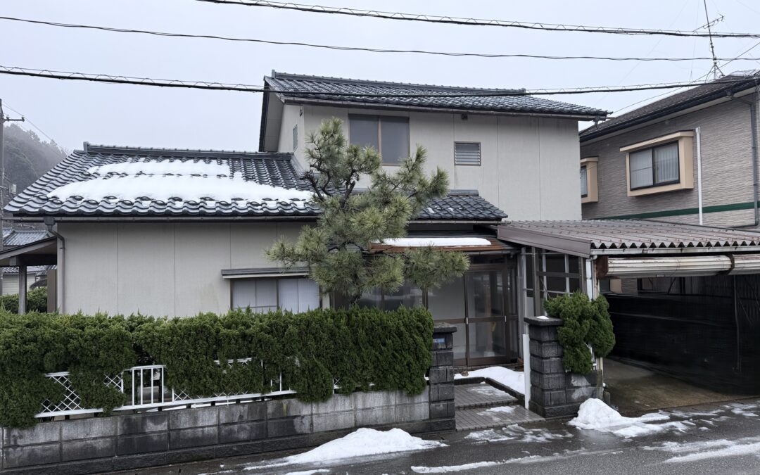 坂井市三国町緑ケ丘　中古一戸建て